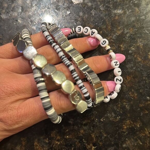 Silver and Black Beaded Bracelet Set - 5 Bracelet SET - “Amazing Grace” NEW - Picture 3 of 4